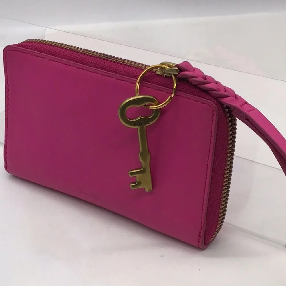 Fossil Emma RFID Hot Pink Leather Wristlet - Picture 4 of 7